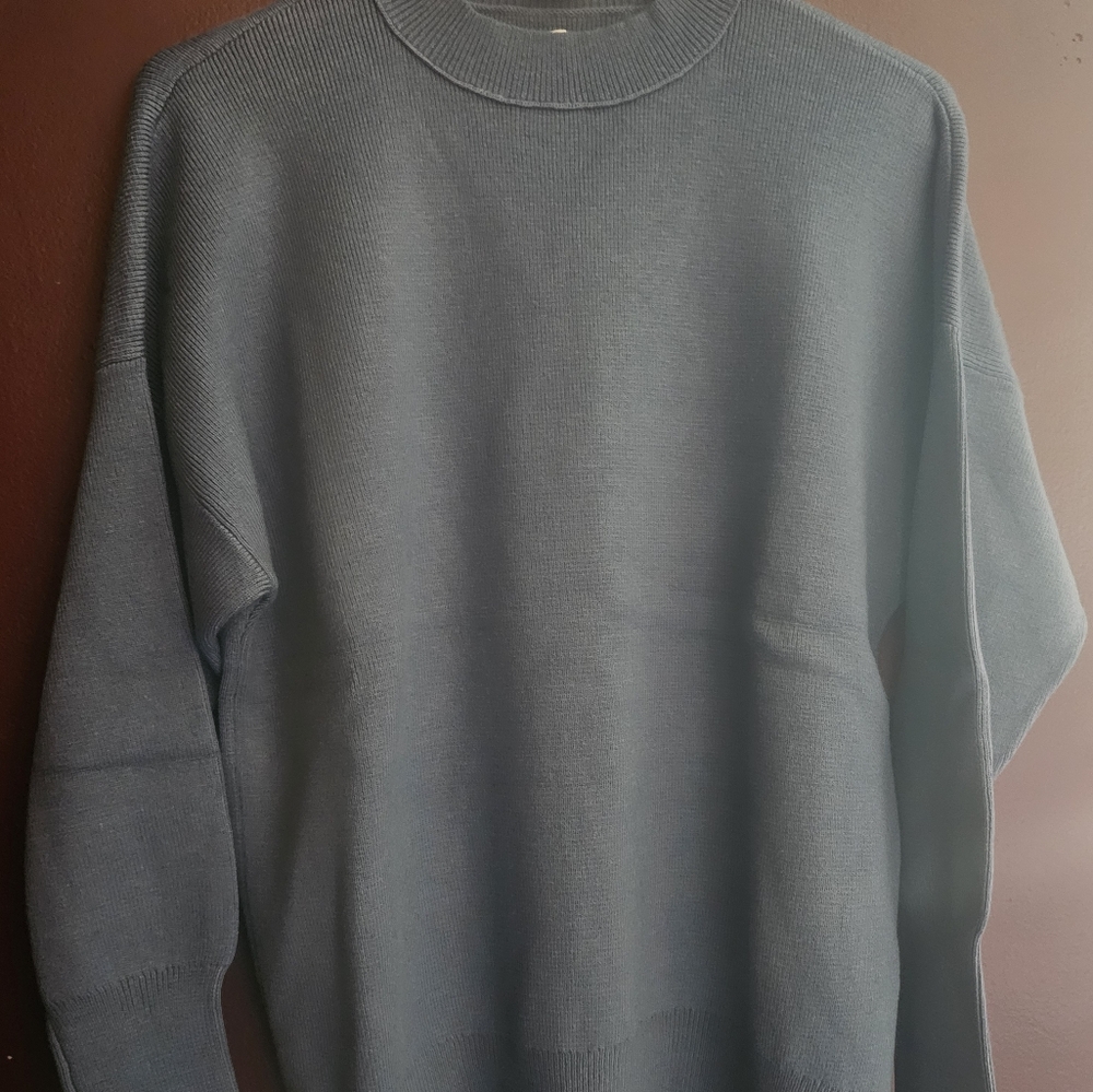 Abercrombie & Fitch Blue Crewneck Sweater